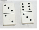 To dominobrikker
